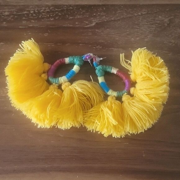 NWT Mochi Hallu Statement Tassel Woven Yellow Boho Fringe Crochet Big Earrings - Picture 2 of 14